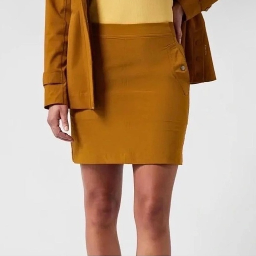 Athleta Vienna Cargo Skort Activewear Mini Skirt Women’s 12 Harvest Gold